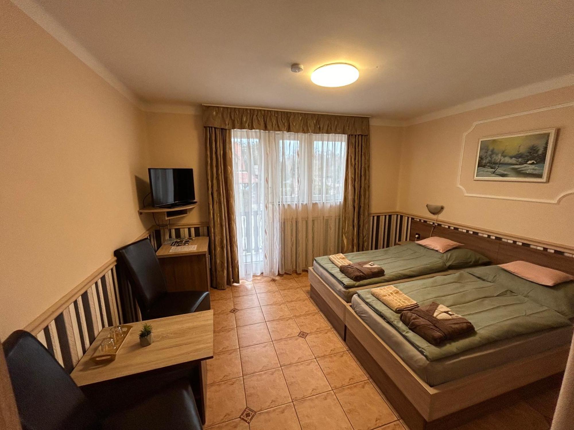 Toth Vendeghaz Hotel Bük Екстериор снимка