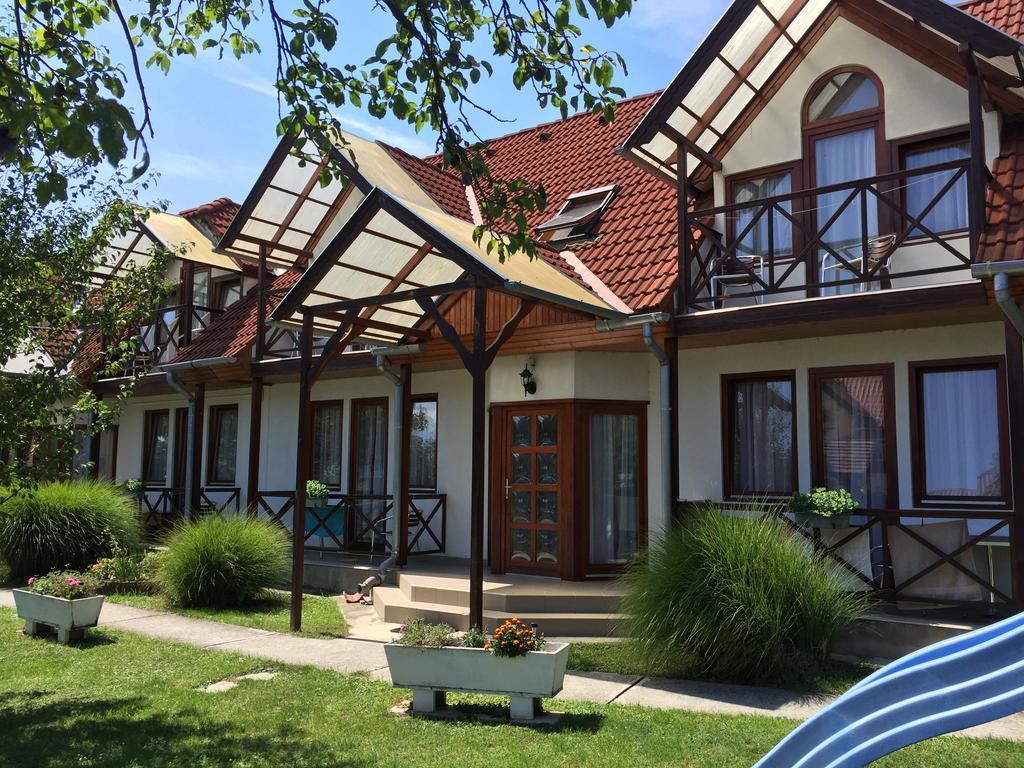 Toth Vendeghaz Hotel Bük Екстериор снимка