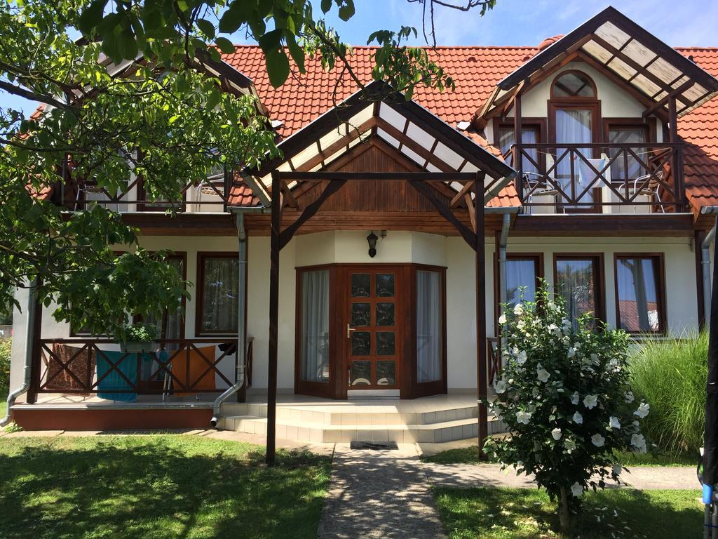 Toth Vendeghaz Hotel Bük Екстериор снимка